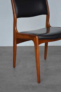 Set Of 4 Dining Chairs By Johannes Andersen For Uldum Møbelfabrik